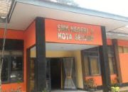 Waduuh!! Diduga Mantan Kepala Sekolah SMKN 2 Serang Selewengkan Dana BOS, Dinas Dan APH Diminta Untuk Bertindak