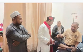 Cawagub Aceh Nomor Satu Syeh Fadhil Menyempati Singgah Mengunjungi Pasien di RSUD.dr. Zubir Mahmud