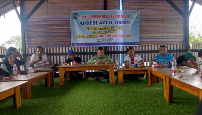 Apdesi Fokus Diskusi Bersama Insan Pers Aceh Timur.