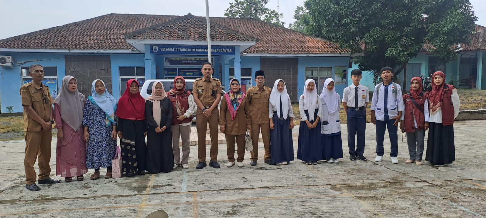 Pelepasan Peserta Sekolah Rakyat Kecamatan Kalanganyar Senin, 14 Juli 2025 Kantor Kecamatan Kalanganyar