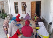 Babinsa Koramil 03/TG, Komsos Dengan Pekerja Penyortiran Kopi