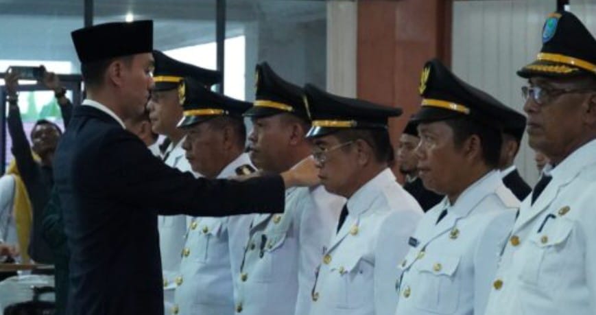 Pejabat Harus Total Melayani, Seirama dan Setia Kepada Masyarakat