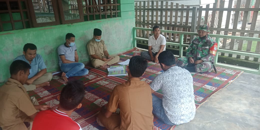 Pererat Sinergi, Babinsa Komsos Dengan Tokoh Pemuda Di Wilayah Binaan