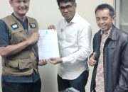 Ketua Umum PJS DPP Mahmud Marhaba Serah Dokumen Ke Dewan Pers