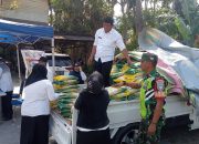 Personel Koramil 03/TG Amankan Operasi Pasar Murah di Kecamatan Gajah Putih