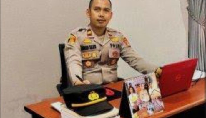 Hendak Parkir Motor Pria Parubaya Ditikam