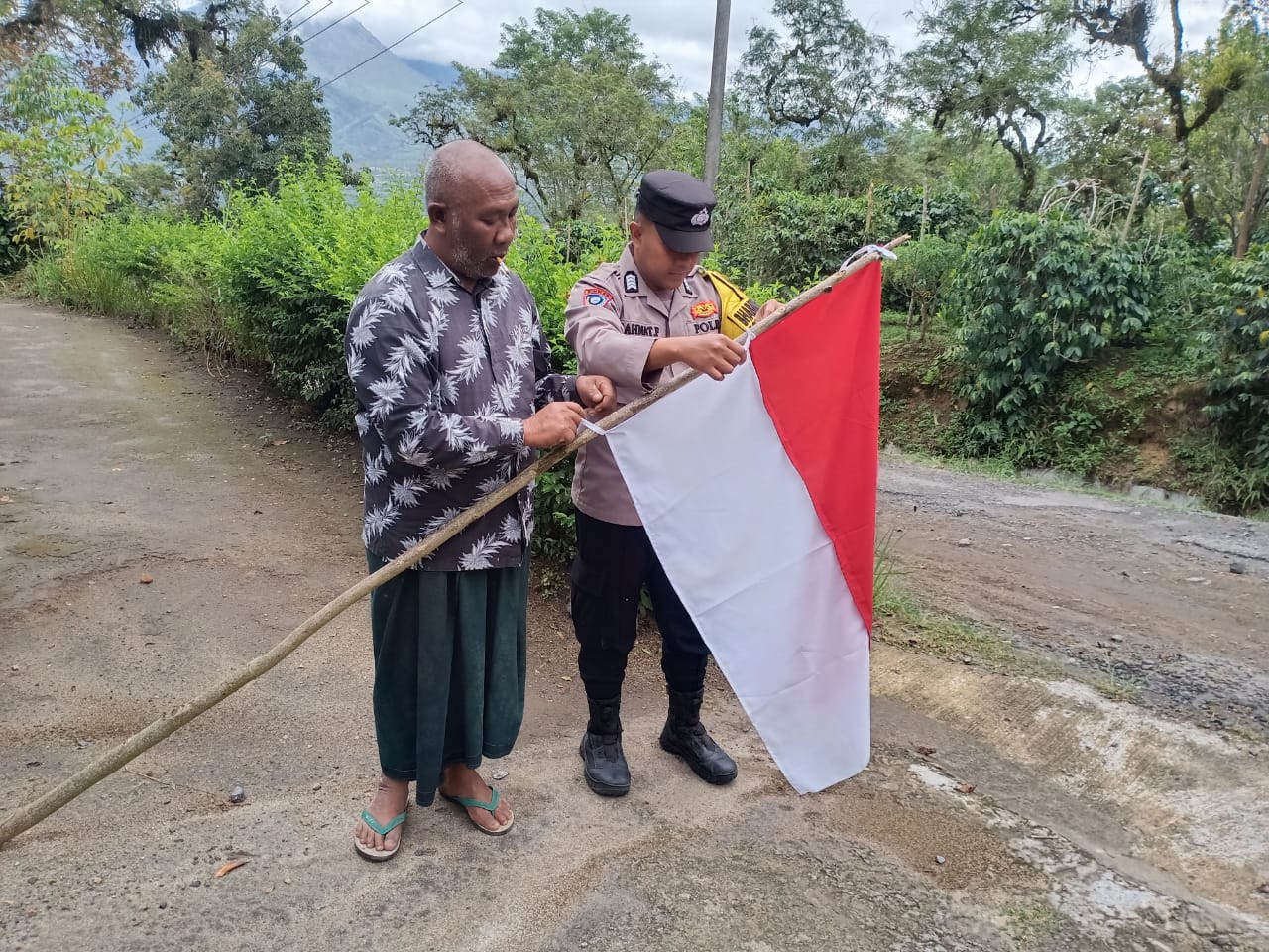 Jelang HUT RI ke-80, Polres Bener Meriah Gencar Patroli dan Imbau Warga Kibarkan Bendera Merah Putih
