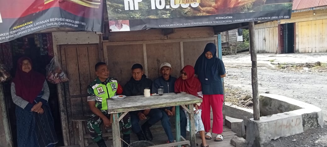 Babinsa Koramil 02/Wps Komsos dengan Warga Binaan