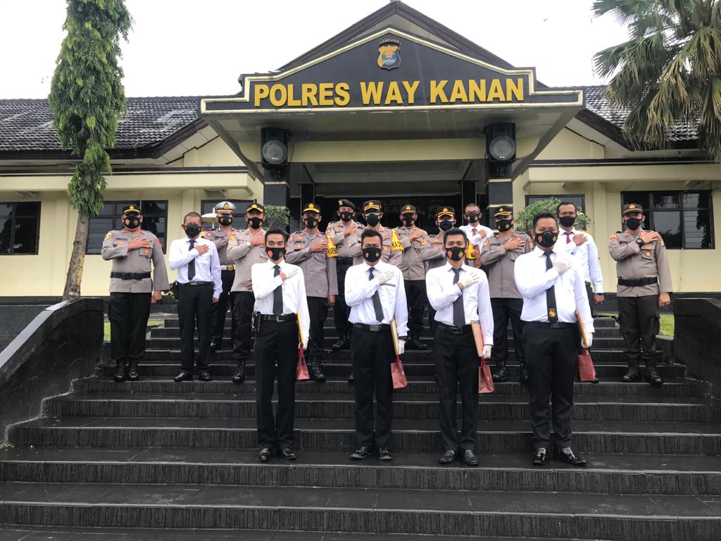 Polwan Polres Way Kanan Gelar Bakti Sosial di Puskesmas Blambangan Umpu