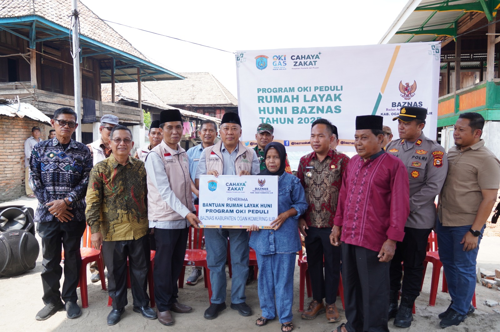 Bupati OKI Tanggap, Bantu Warga Lewat Bedah Rumah