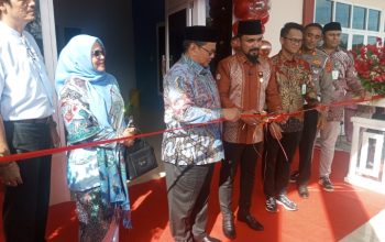 Resmikan RS Mulia Rakan, Bupati Iskandar Usman Al Farlaki Tekankan Transparansi Harga dan Kualitas dalam Layanan Kesehatan.