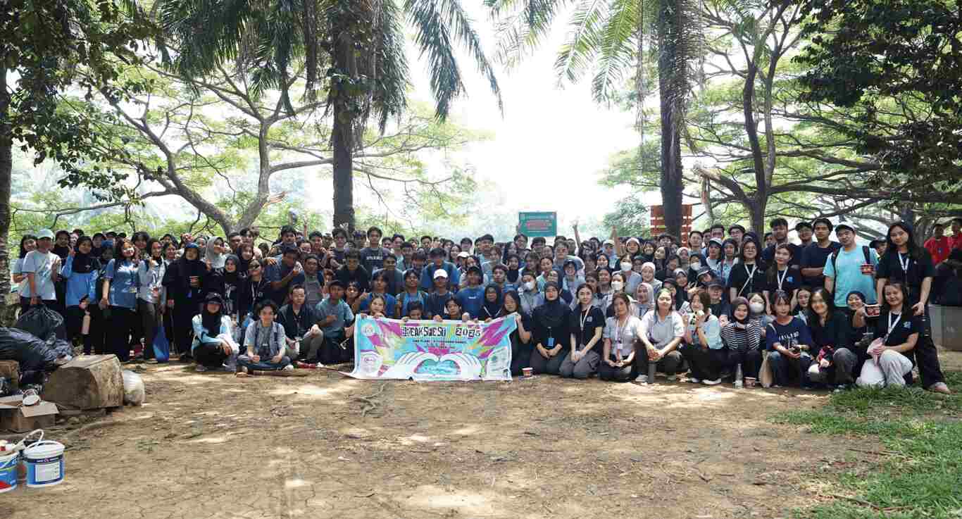 Breaksfest 2025 BINUS @Bekasi: Aksi Bersih-Bersih Danau Duta Harapan untuk Lingkungan
