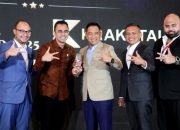 Direktur Utama Krakatau Steel Raih Leadership Excellence Award 2025 dari HIPMI dan Danantara Indonesia Business Forum Direktur Utama Krakatau Steel Raih Leadership Excellence Award 2025 dari HIPMI dan Danantara Indonesia Business Forum