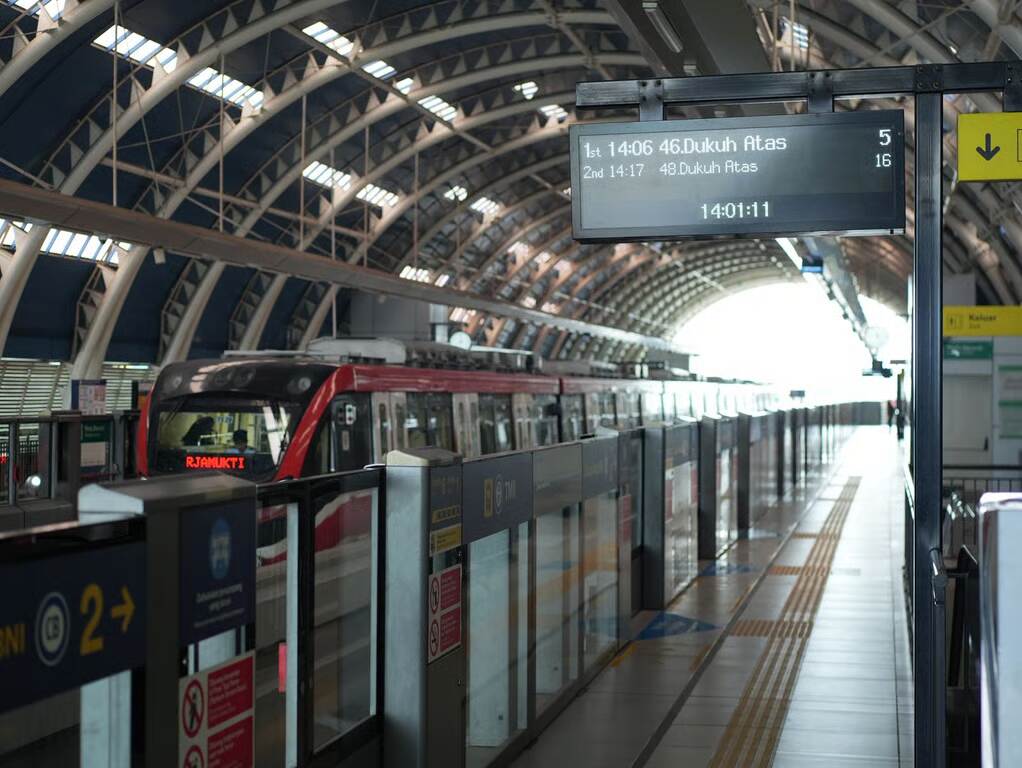 Dukungan Pemerintah Melalui Subsidi Tingkatkan Akses Mobilitas Masyarakat, LRT Jabodebek Layani Lebih dari 47 Juta Pengguna