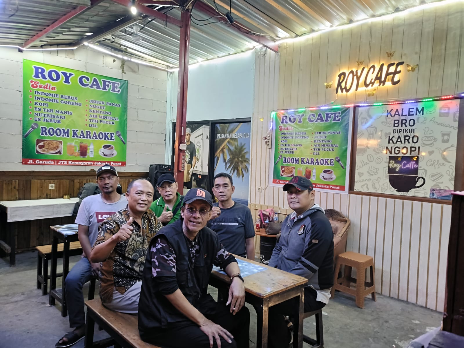 Pimpinan Redaksi Media Online Bakin Jalin Silahturahmi dengan Jajaran Aliansi Wartawan Indonesia Bangkit Bersama (AWIBB) DPD DKI Jakarta Pimpinan Redaksi Media Online Bakin Jalin Silahturahmi dengan Jajaran Aliansi Wartawan Indonesia Bangkit Bersama (AWIBB) DPD DKI Jakarta