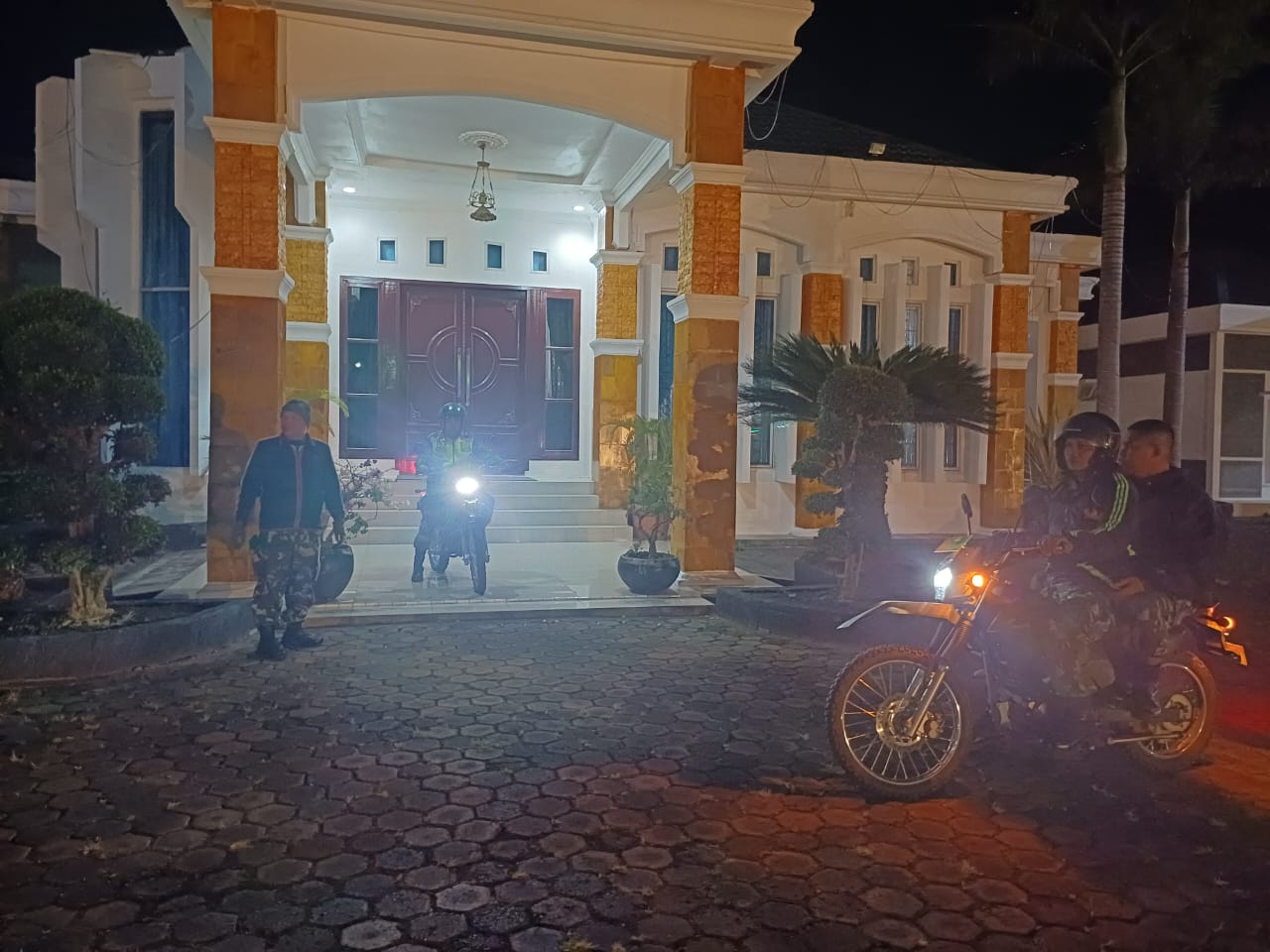 Malam Minggu, Koramil 06/Bukit Gelar Patroli Malam Antisipasi Gangguan Kamtibmas