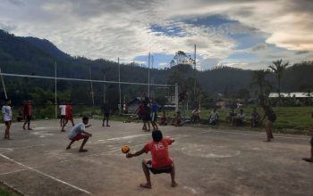 Satgas TMMD 126 dan Warga Jalin Keakraban Lewat Olahraga Voli Satgas TMMD 126 dan Warga Jalin Keakraban Lewat Olahraga Voli