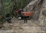 Satgas TMMD ke-126 Genjot Pembukaan Akses Jalan Di Desa Reje Guru