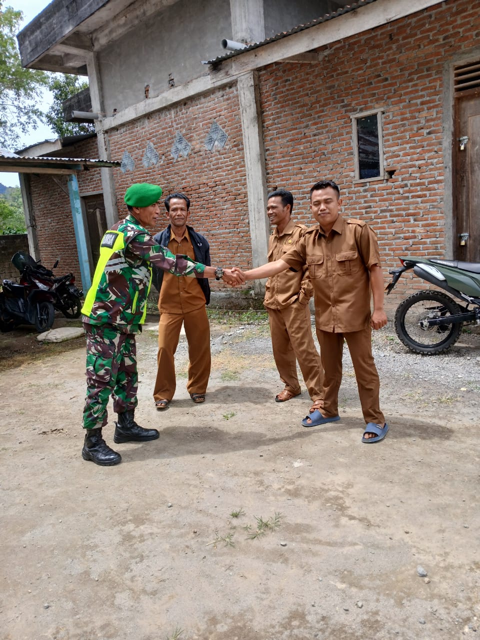 Komsos Dapat Menunjang Tugas Pokok Babinsa Koramil 04/PRG Di wilayah Binaan