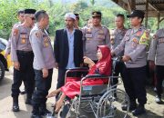 Kapolres Aceh Tengah Gelar Jumat Berkah: Door to Door Berikan Bantuan untuk Warga Sakit dan Kurang Mampu