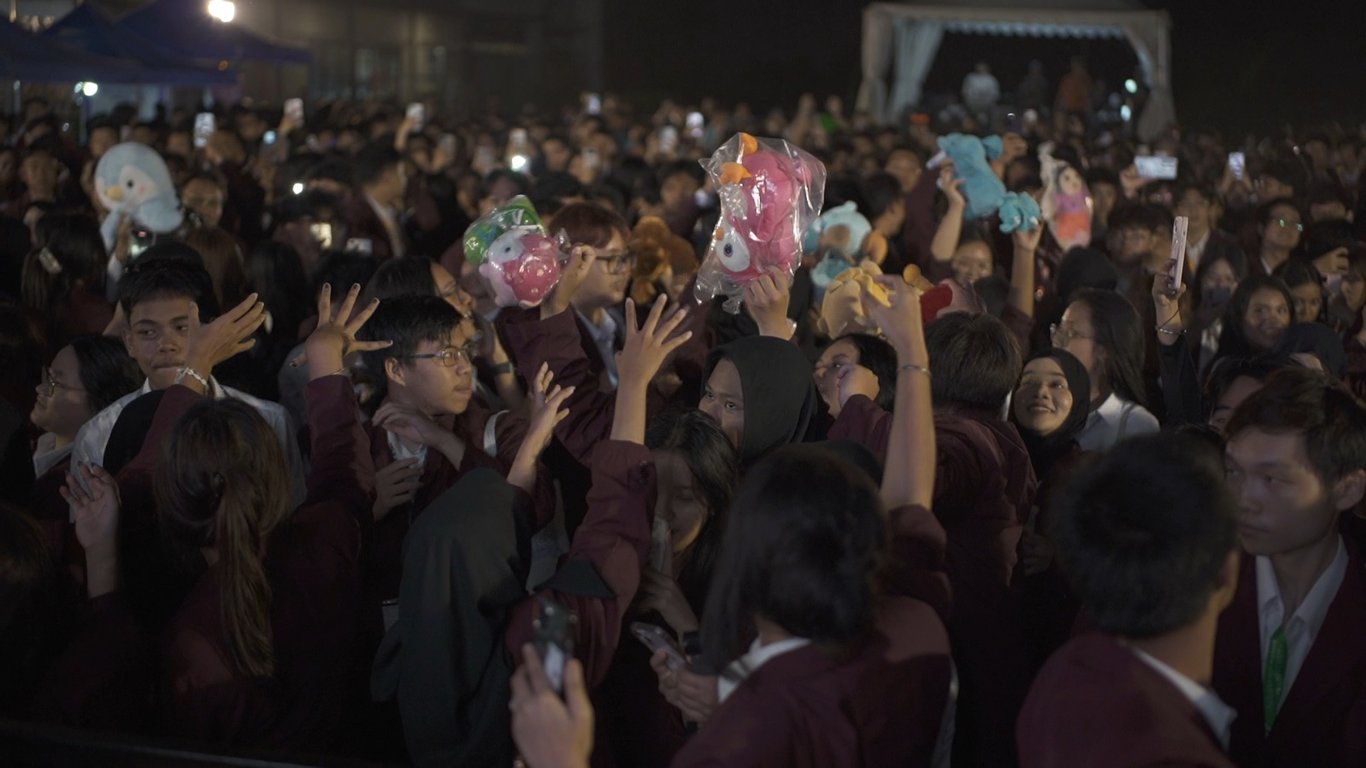 Mahasiswa Baru BINUS @Malang, Aksi Nyata : FRIEND PROJECT Bukti Generasi Peduli