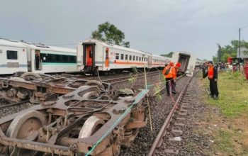KAI Pastikan Penumpang KA Purwojaya Selamat, Perjalanan Lanjutan Disiapkan KAI Pastikan Penumpang KA Purwojaya Selamat, Perjalanan Lanjutan Disiapkan