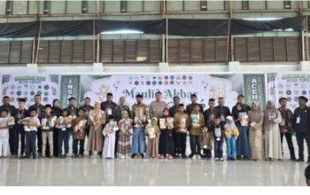 Insan Pers Aceh Timur Peringati Maulid Nabi Muhammad SAW Dan Santuni Anak Yatim. Insan Pers Aceh Timur Peringati Maulid Nabi Muhammad SAW Dan Santuni Anak Yatim.