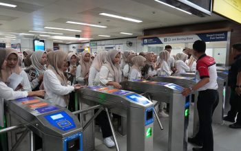 LRT Jabodebek Ajak 1.200 Santri Kenali Transportasi Publik dan Profesi di Baliknya LRT Jabodebek Ajak 1.200 Santri Kenali Transportasi Publik dan Profesi di Baliknya