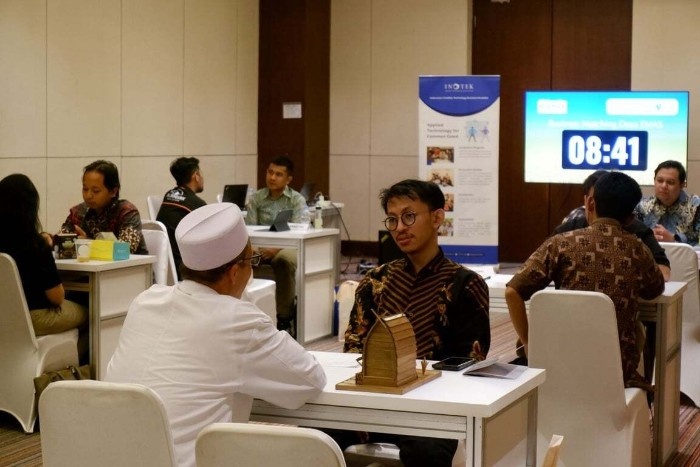 Program Desa Emas Dorong Pertumbuhan Ekononomi Desa Mandiri Melalui Kegiatan Golden Pitch – Demoday 2025
