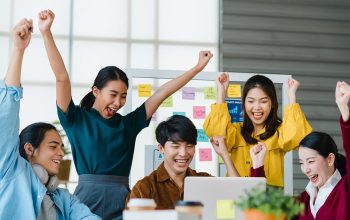 Enrichment Program SATU UNIVERSITY Strategi Kuliah untuk Lulusan yang Siap Bersaing Enrichment Program SATU UNIVERSITY Strategi Kuliah untuk Lulusan yang Siap Bersaing