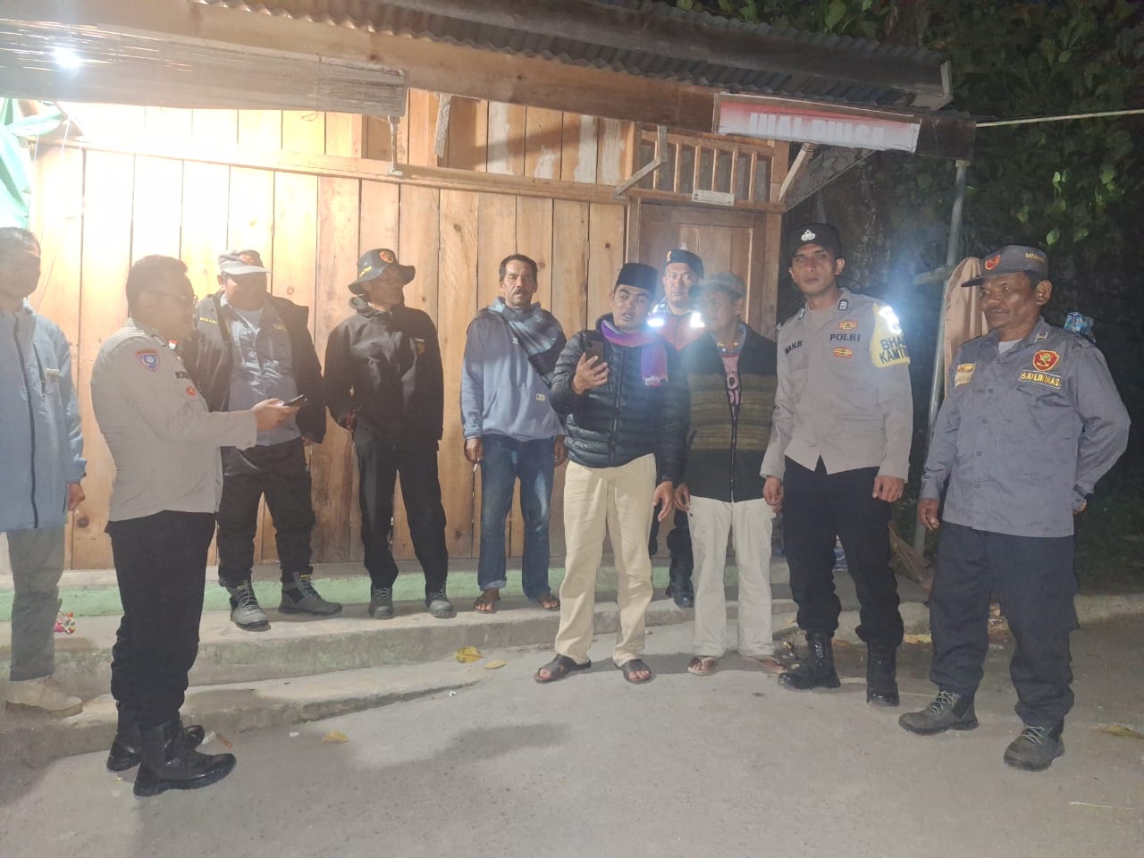 Patroli Malam Bersama, Polsek Lut Tawar Cegah Guantibmas dan Tindaklanjuti Laporan Warga