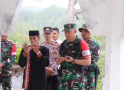 Dansatgas TMMD ke-126 Pimpin Apel Bersihkan Makam Datu Merah di Muge, Takengon