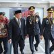 KEPALA BNN RI RAIH TANDA KEHORMATAN BINTANG BHAYANGKARA PRATAMA DARI KAPOLRI