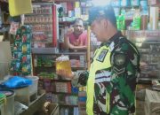 Menjaga Stabilitas Ekonomi Di Wilayah, Anggota Koramil 04/PRG Pantau Harga-harga Sembako