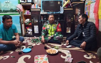 Bina Wilayah Binaan, Babinsa Kopka Mawardi Laksanakan Komsos Bersama Warga Bina Wilayah Binaan, Babinsa Kopka Mawardi Laksanakan Komsos Bersama Warga