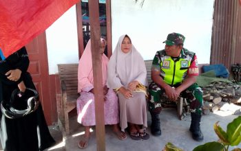 Komsos Dijadikan Sarana Babinsa Menjalin Silaturahmi Dan Himbauan Di Wilayah Binaan Komsos Dijadikan Sarana Babinsa Menjalin Silaturahmi Dan Himbauan Di Wilayah Binaan