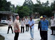 Bupati Lebak Tinjau Pengecoran Jalan di Desa Banjarsari