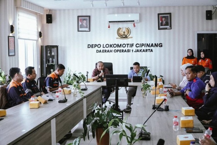 KAI Daop 1 Jakarta Bersama BTP Tingkatkan Kesiapan Angkutan Nataru 2025/2026 Melalui Rampcheck SPM