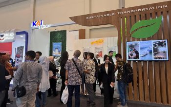 KAI Logistik Dorong Transformasi Logistik Hijau melalui Moda Kereta Api di ALFI Convex 2025 KAI Logistik Dorong Transformasi Logistik Hijau melalui Moda Kereta Api di ALFI Convex 2025