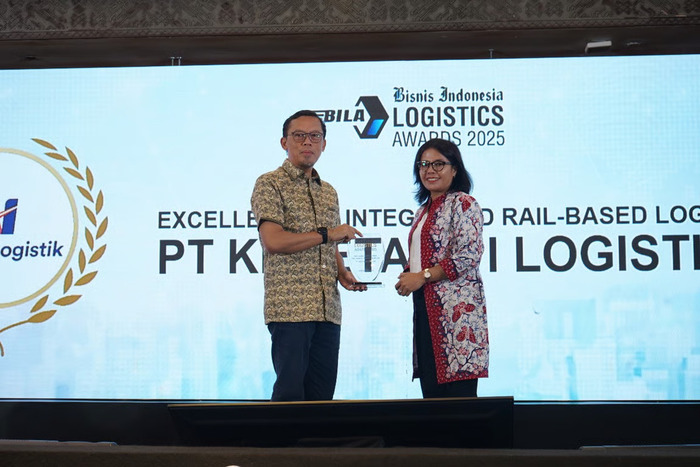 KAI Logistik Raih Penghargaan “Excellence in Integrated Rail-Based Logistics Solutions” di Bisnis Indonesia Logistics Awards (BILA) 2025