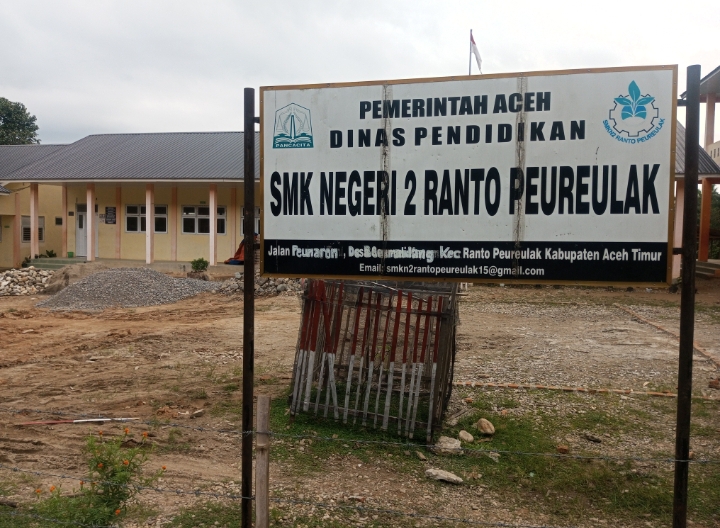 Diduga Proyek Siluman, Pekerjaan di SMKN 2 Kabupaten Aceh Timur Tanpa Papan Informasi.