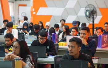 Kolaborasi Telkom AI Connect, Alibaba Cloud, dan HiColleagues Hadirkan Sertifikasi AI Bertaraf Global di Makassar
