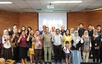 Sinergi Akademisi untuk Memahami Etika Politik dan Desentralisasi Pasca Reformasi Sinergi Akademisi untuk Memahami Etika Politik dan Desentralisasi Pasca Reformasi