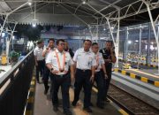 EVP KAI Daop 8 Surabaya Tinjau Tiga Stasiun, Pastikan Layanan dan Antisipasi Hujan EVP KAI Daop 8 Surabaya Tinjau Tiga Stasiun, Pastikan Layanan dan Antisipasi Hujan