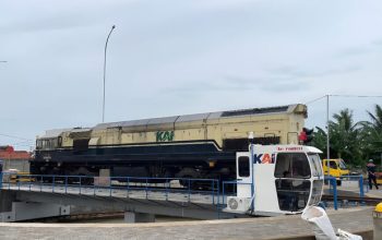 Jalur Putar: Mempermudah Jarak Pandang Masinis untuk Keamanan Perjalanan Kereta Divre III Palembang