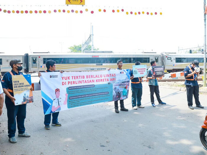 Daop 1 Jakarta Kembali Gencarkan Sosialisasi Keselamatan di JPL 78 Stasiun Bekasi