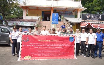 Dorong Kepatuhan, Kios Penunggak Retribusi Ditempeli Stiker