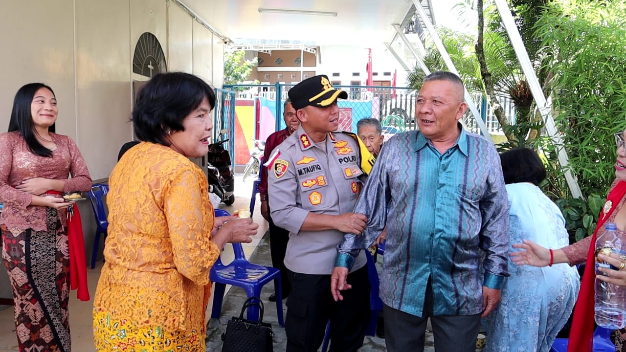 Kapolres Aceh Tengah Cek Pengamanan Perayaan Natal di Dua Gereja
