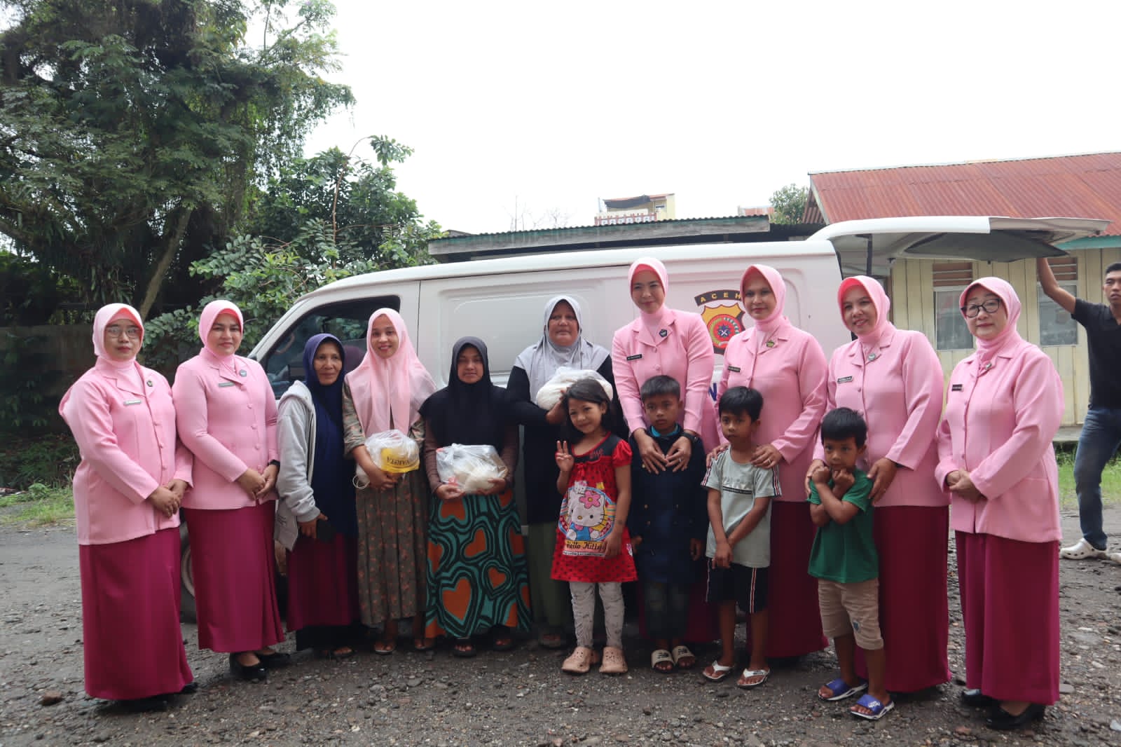 SPPG Yayasan Kemala Bhayangkari Cabang Aceh Tengah Hadir di Tengah Bencana, Paket MBG Disalurkan kepada Warga Terdampak