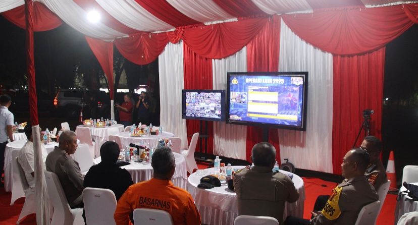 Wakapolda Aceh Bersama Forkopimda Ikuti Vidcon dengan Kapolri pada Malam Pergantian Tahun